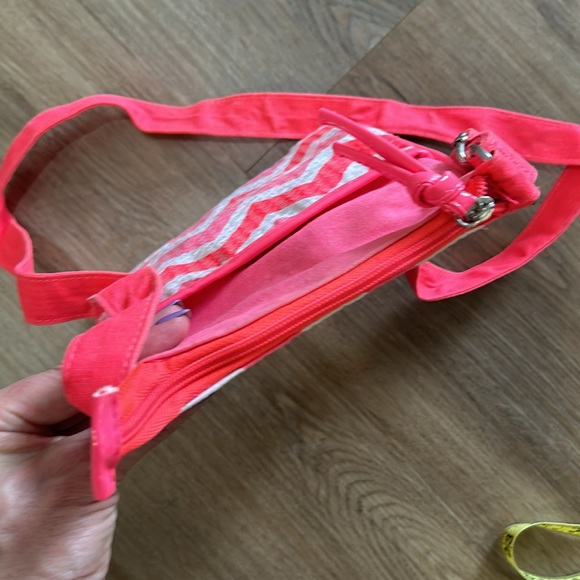 Bright Coral Chevron Crossbody purse with main zipper & front Velcro pouch - Picture 9 of 11